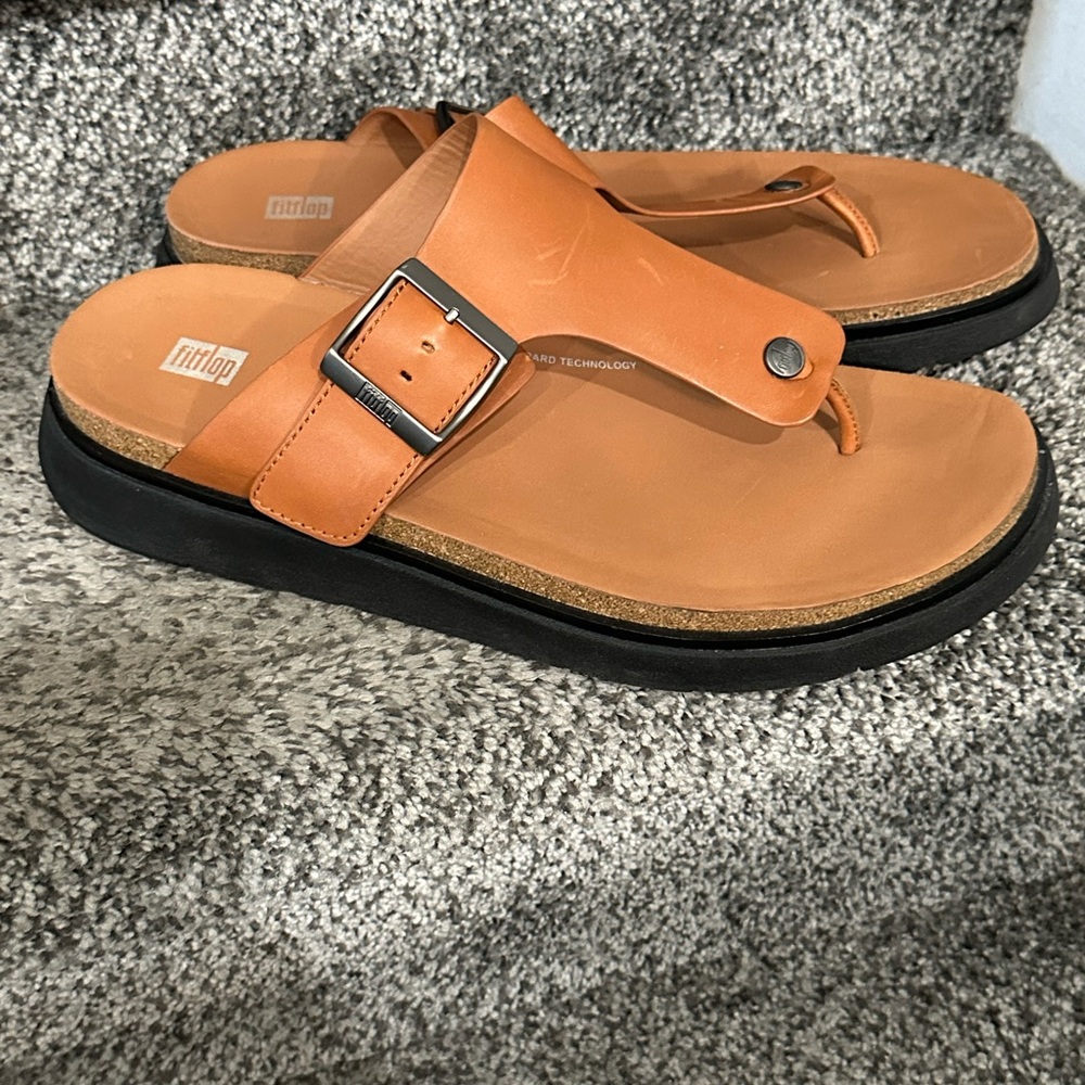 Fitflop Tan Leather Buckle Sandals cork and black rubber soles size 12 Men’s